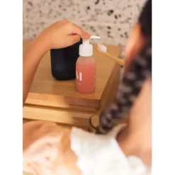 Fabrique de Styles Flacon dentifrice enfant 90ml* Soins Du Visage