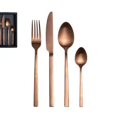 Fabrique de Styles Menagére 16 pieces cuivre* Ménagères