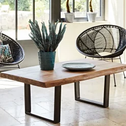 Fabrique de Styles Table basse en acacia massif et pieds en fer noir 130x70cm - Factory* Table Basses